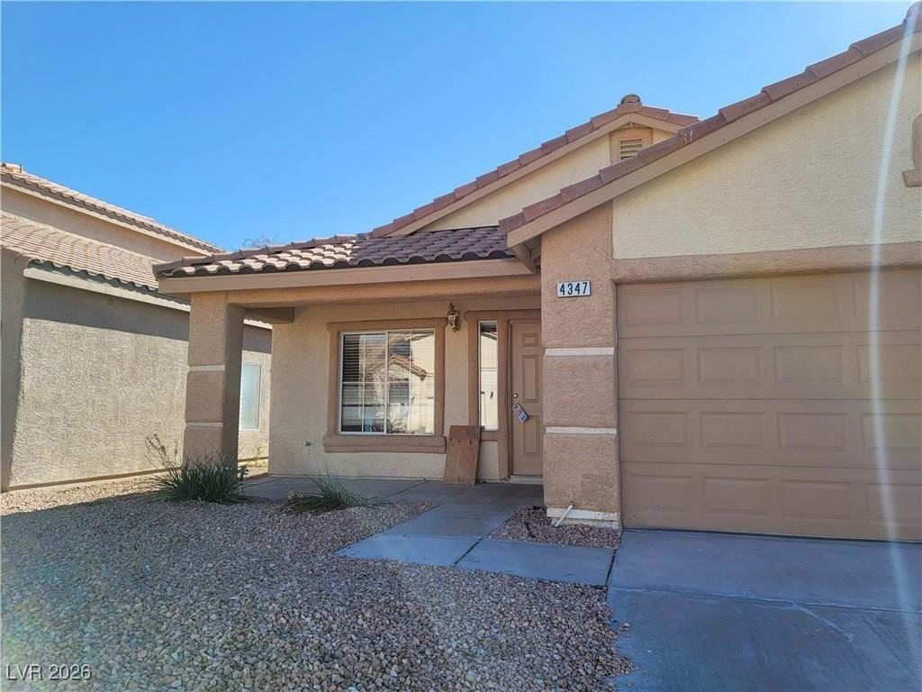 4347 Sunrise Shores Ave - Photo 4 of 21