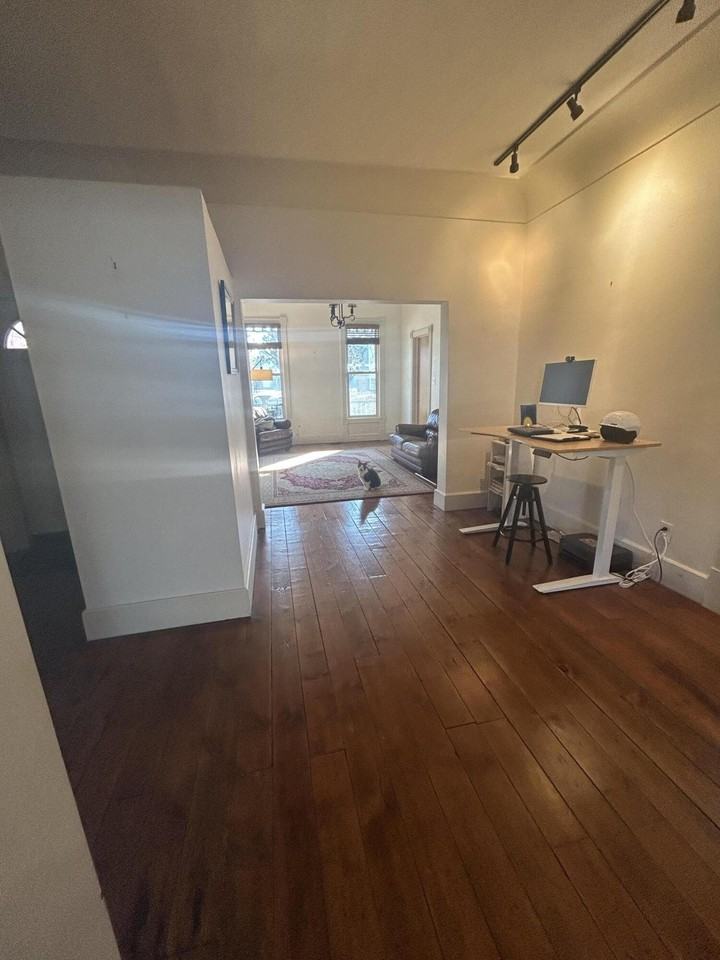 1682 Bagley St #B - Photo 7 of 25