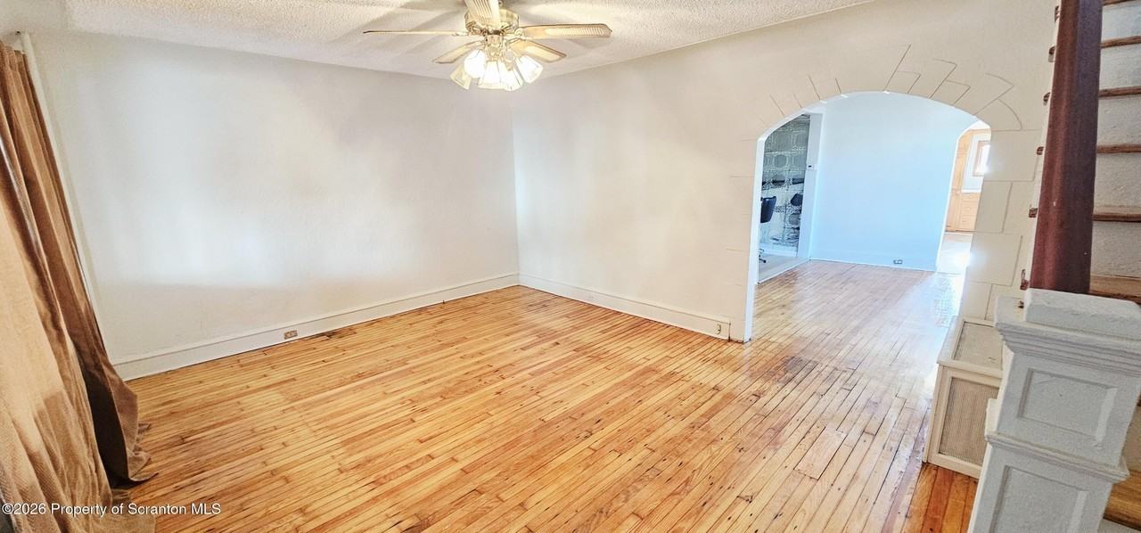 1919 Price St - Photo 3 of 20