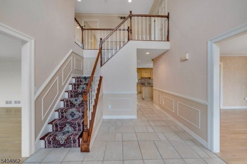 19 Lea Pl - Photo 7 of 34