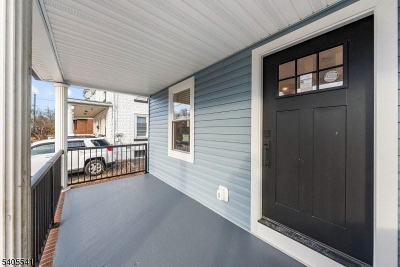 80 Anderson St - Photo 5 of 36