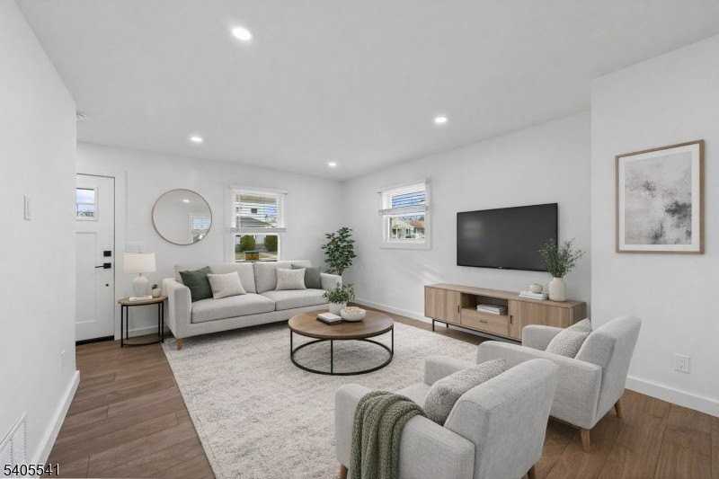 80 Anderson St - Photo 7 of 36