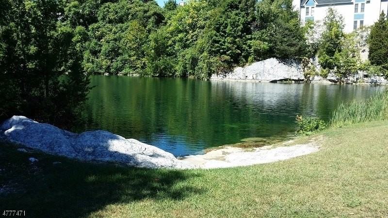 100 Heritage Ln - Photo 2 of 3