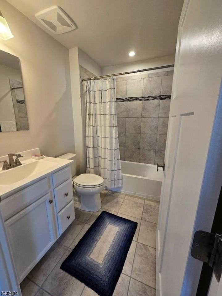 15 Coventry Rd - Photo 3 of 16