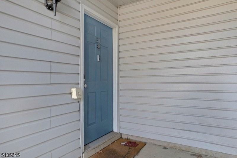 51 Crabapple Ln - Photo 3 of 23