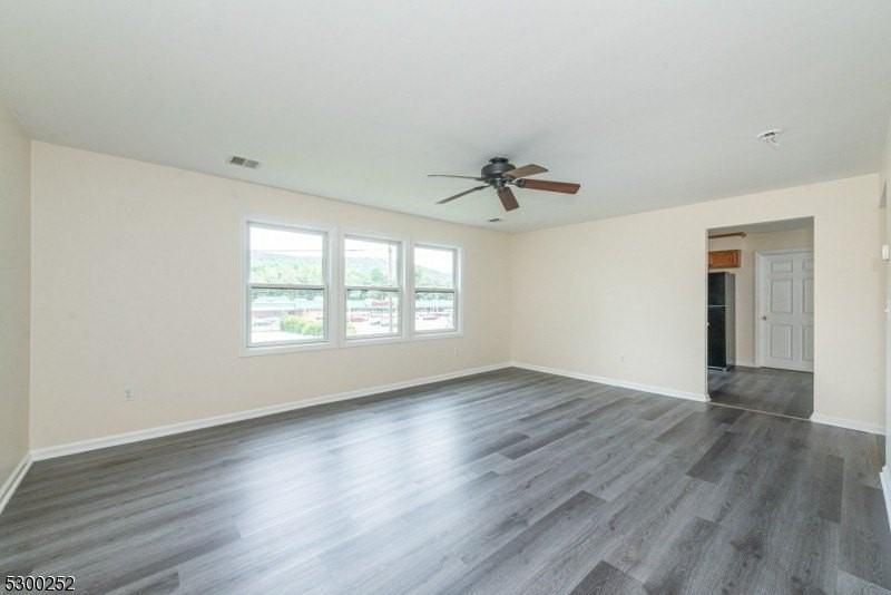 21 Carl Walsh Rd #1 - Photo 5 of 18