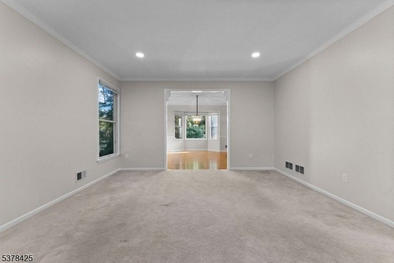 300 Berkley Ave - Photo 7 of 42