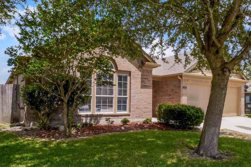 3039 Hidden Mdw - Photo 3 of 16