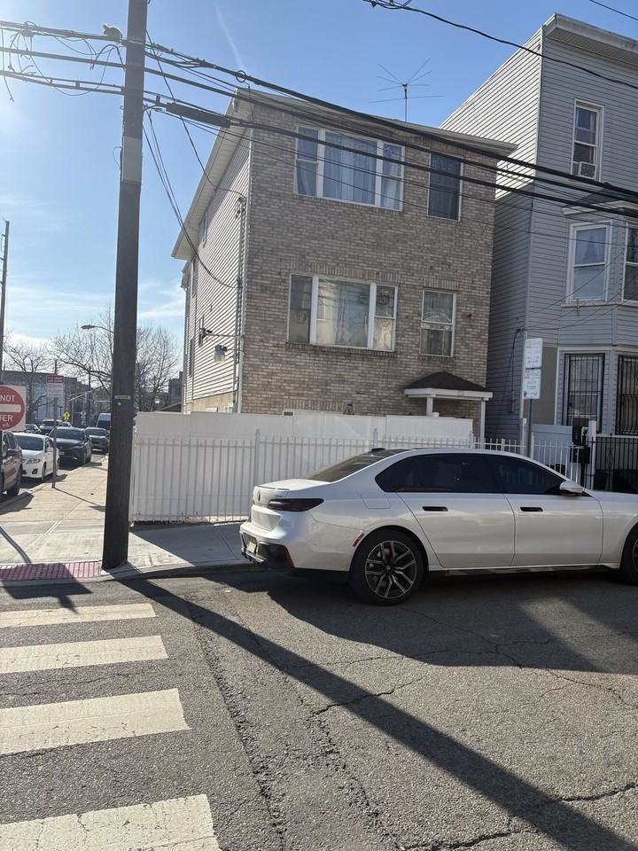 13 Union St #2 - Photo 2 of 19