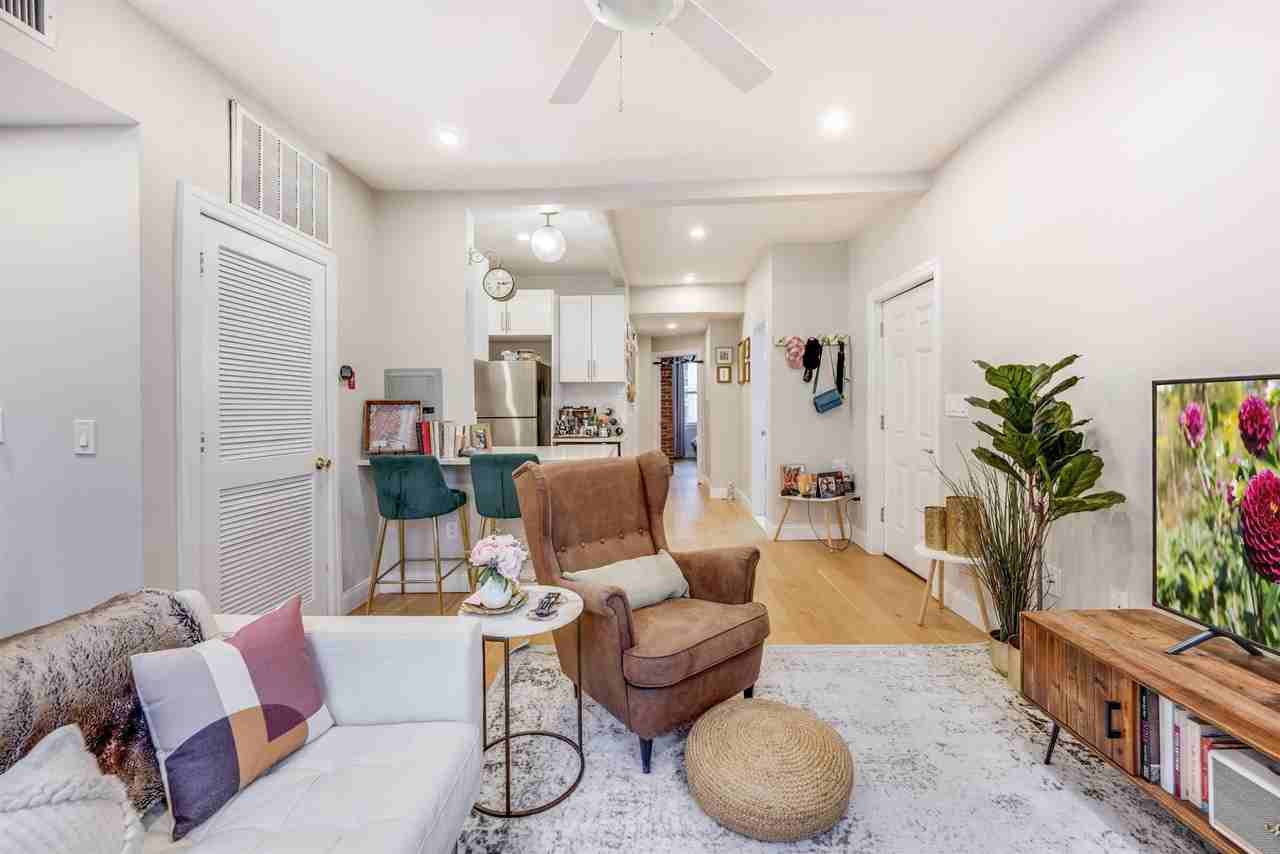 709 Monroe St #2 - Photo 5 of 22