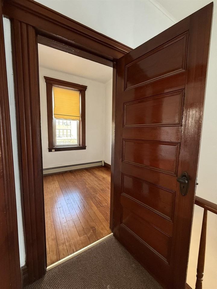 94 W 31st St #2 - Photo 3 of 18