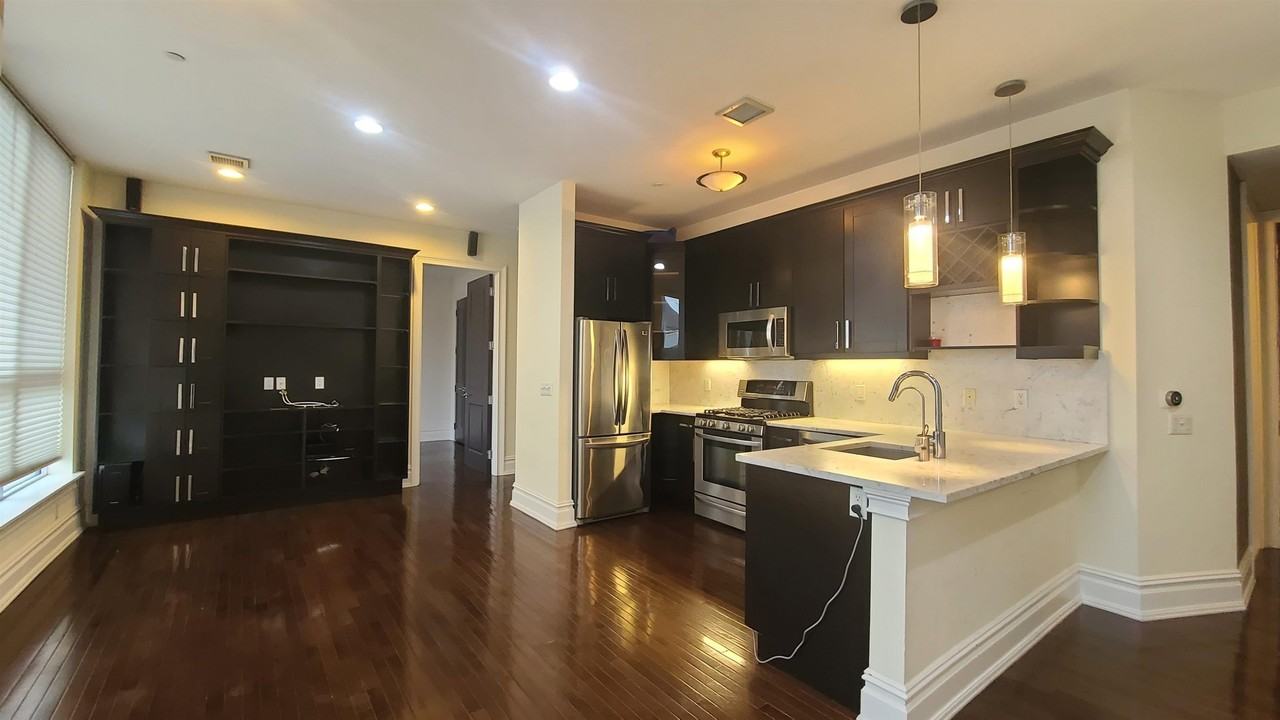 3121 Central Ave #2C - Photo 2 of 23