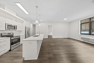 121 34th St #614 - Photo 1 of 1