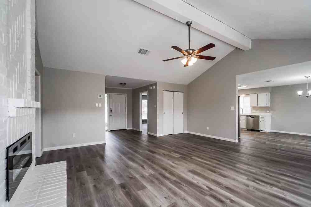 16311 Alametos Dr - Photo 5 of 16