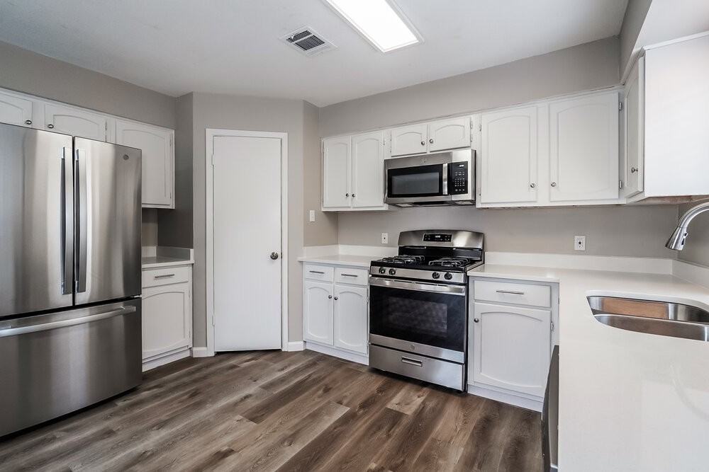 16311 Alametos Dr - Photo 7 of 16