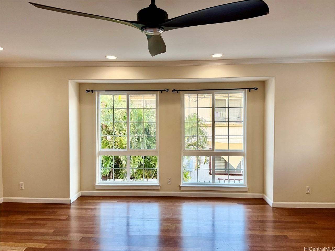 634 9th Ave Apt C #C - Photo 3 of 23