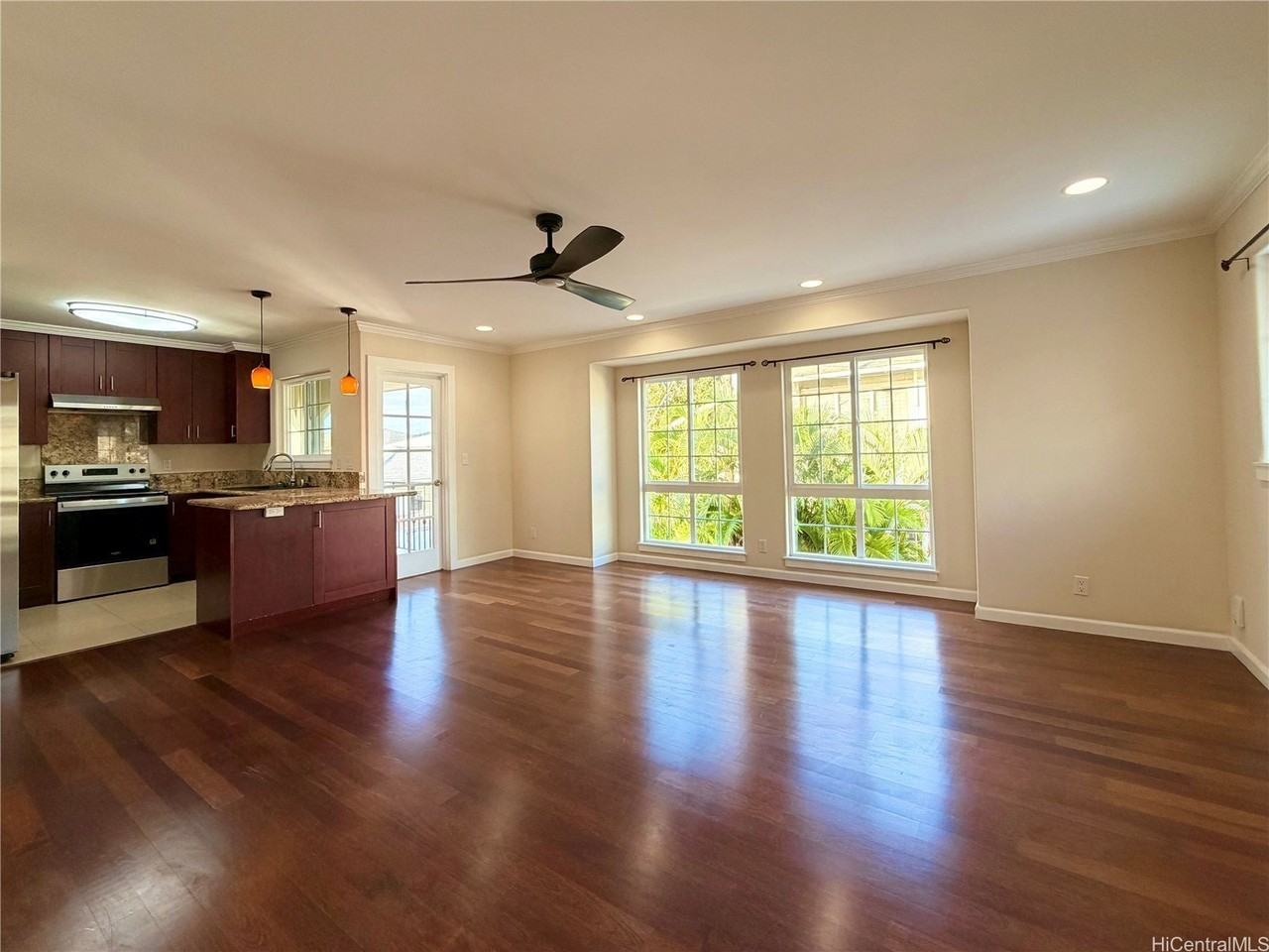 634 9th Ave Apt C #C - Photo 6 of 23