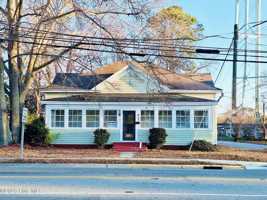 featured image of 417 Third St