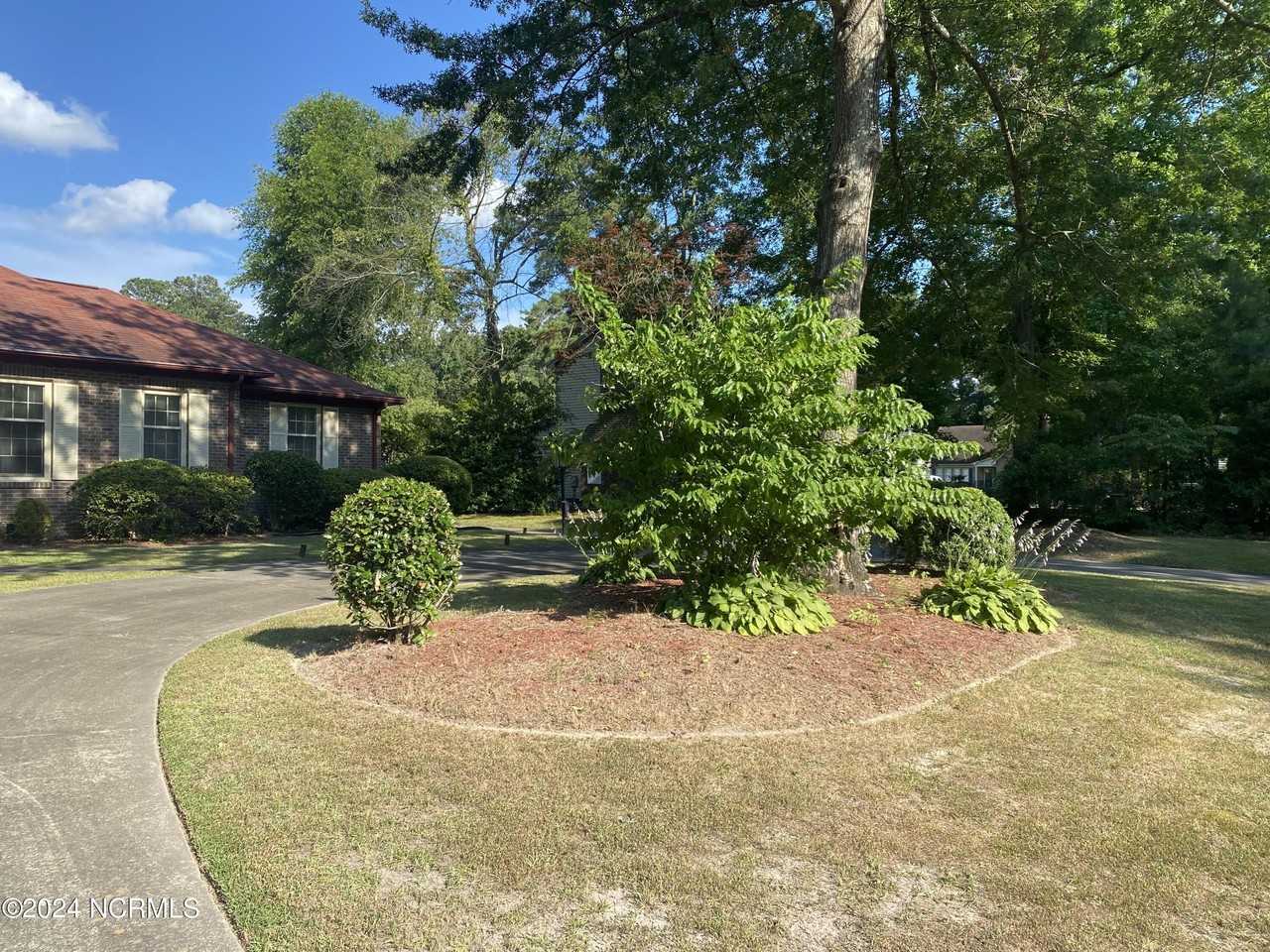 131 Antler Rd - Photo 4 of 28