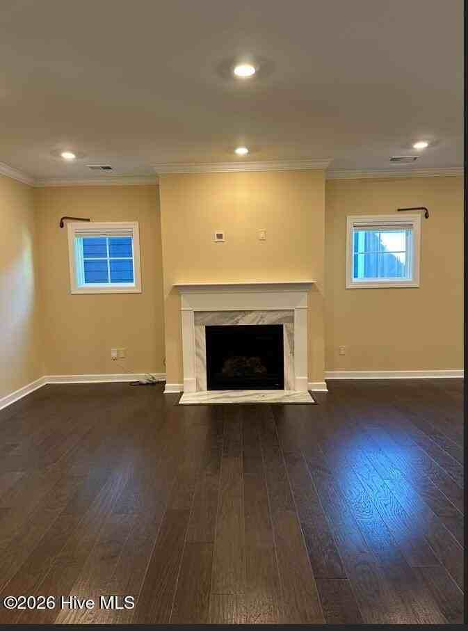 7124 Maple Leaf Dr - Photo 4 of 31