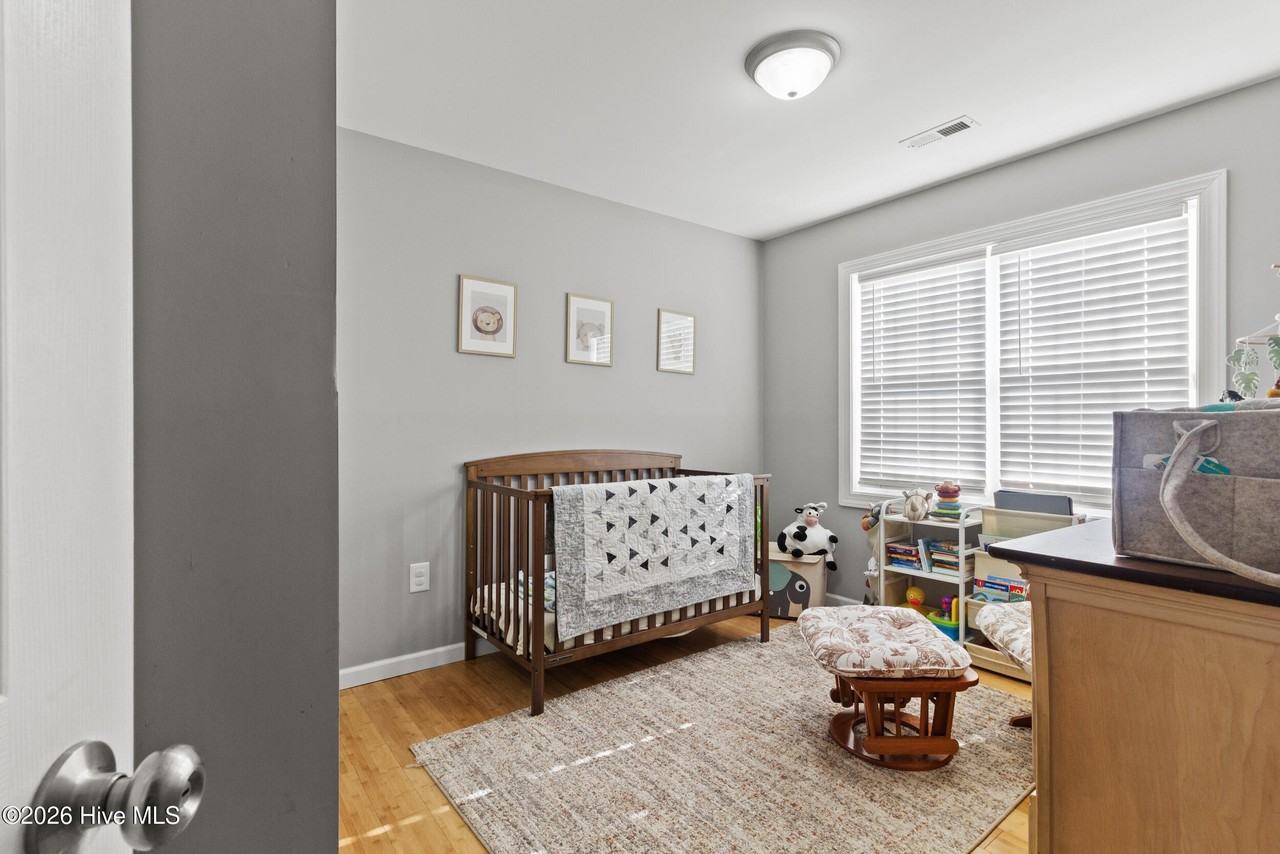 1710 Charles St - Photo 2 of 25