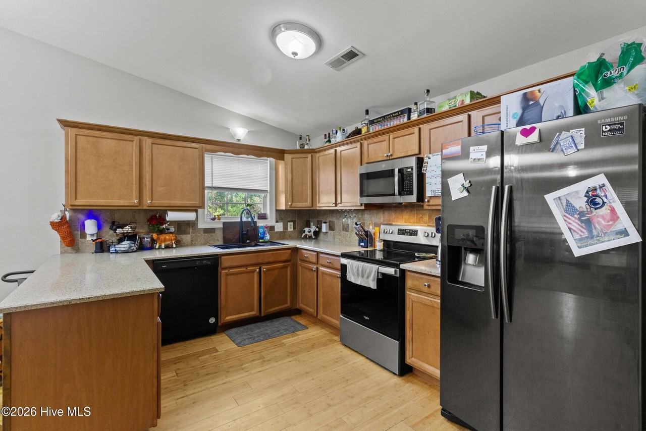 1710 Charles St - Photo 7 of 25