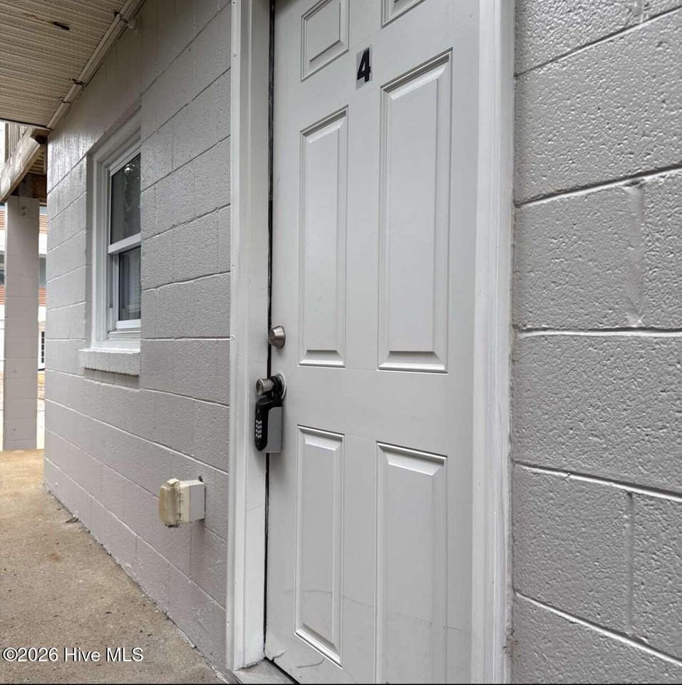 217 W Atlantic Blvd Apt 4 #4 - Photo 2 of 12