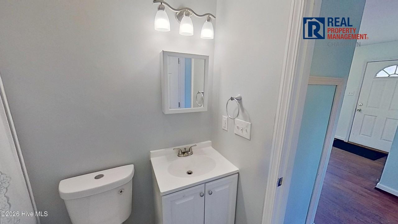 2235 Hines Farm Rd - Photo 5 of 13