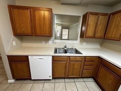 533 N Clinton Ave Apt A #A - Photo 6 of 15