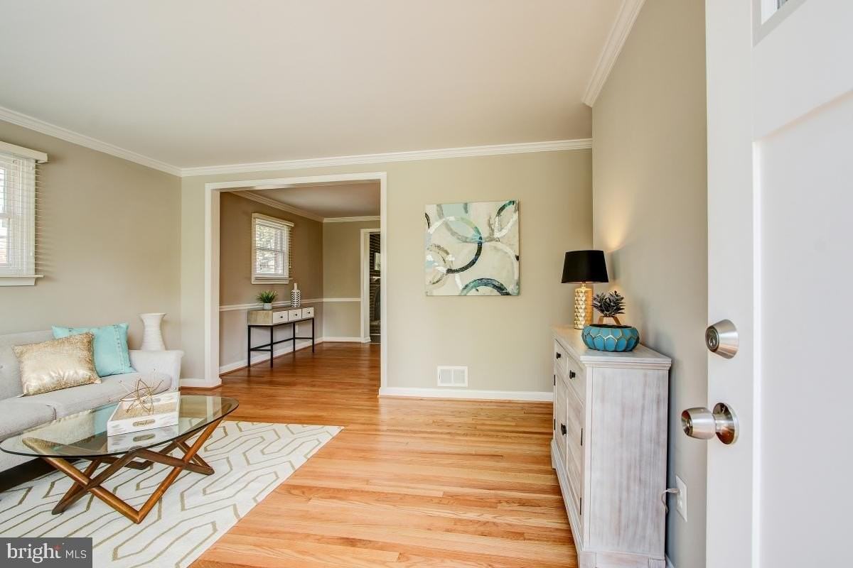 11803 Rocking Horse Rd - Photo 3 of 28