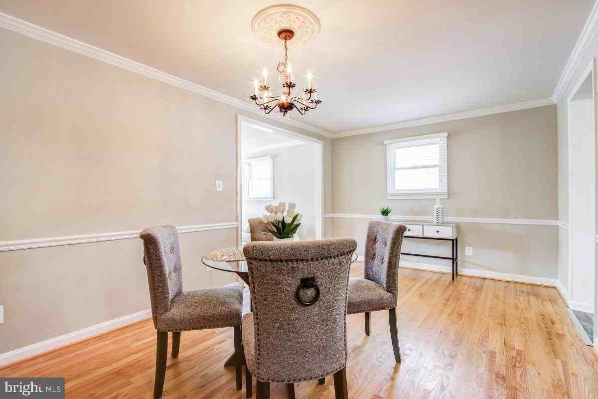 11803 Rocking Horse Rd - Photo 7 of 28