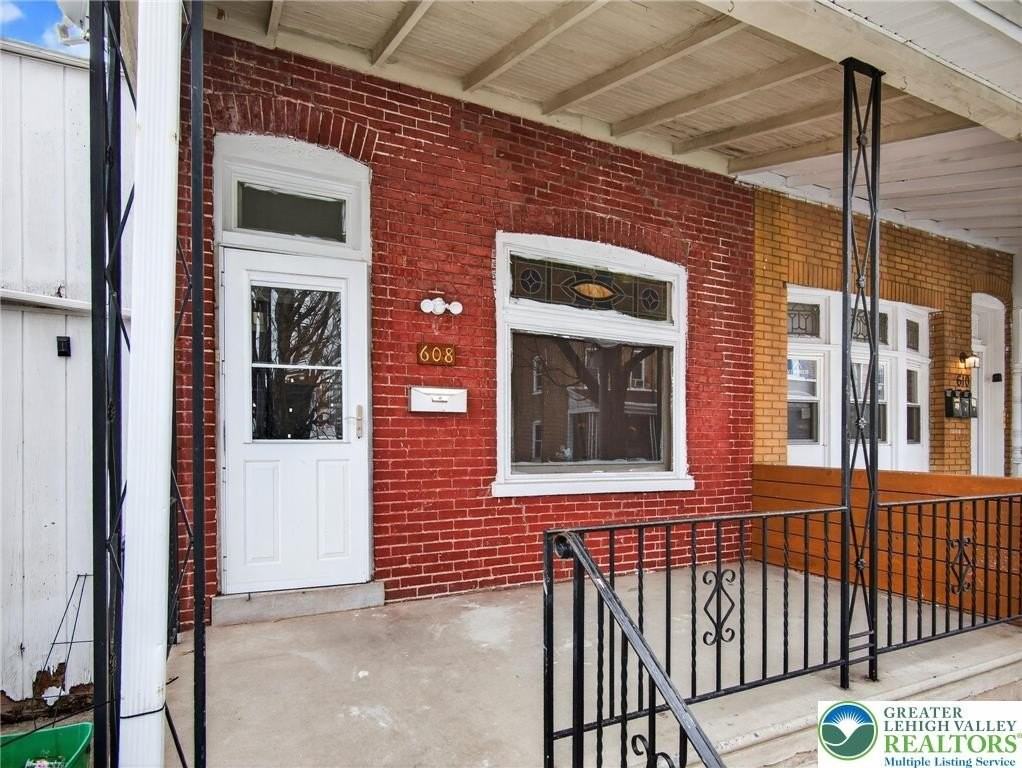 608 Park St - Photo 3 of 18