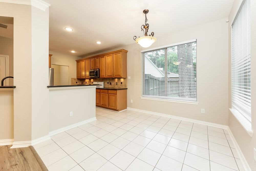 8835 Vista Springs Dr - Photo 7 of 17