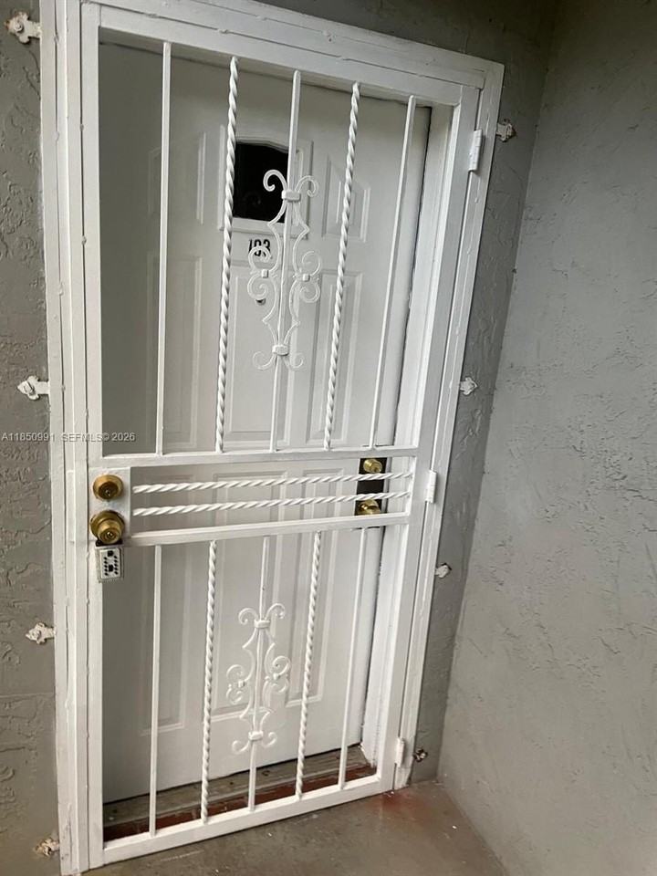 478 Ne 210th Circle Ter