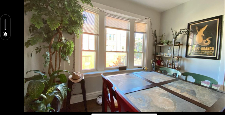 2100 W Division St - Photo 3 of 10