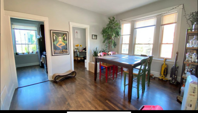 2100 W Division St - Photo 7 of 10