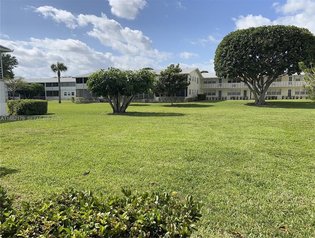 272 Camden L #272 - Photo 5 of 19