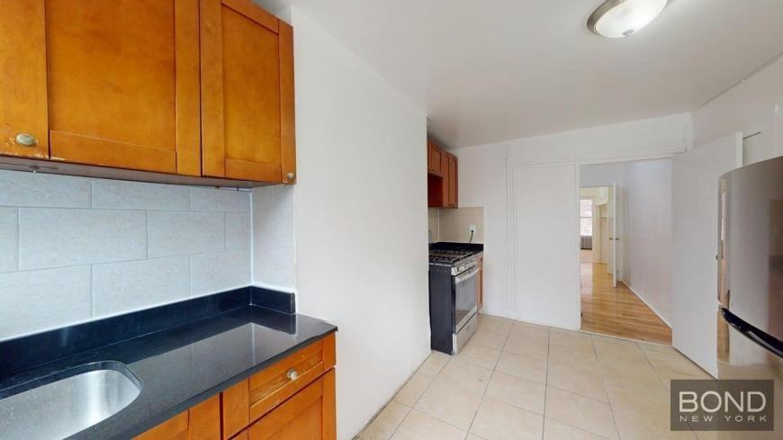 268 Union Ave - Photo 2 of 10