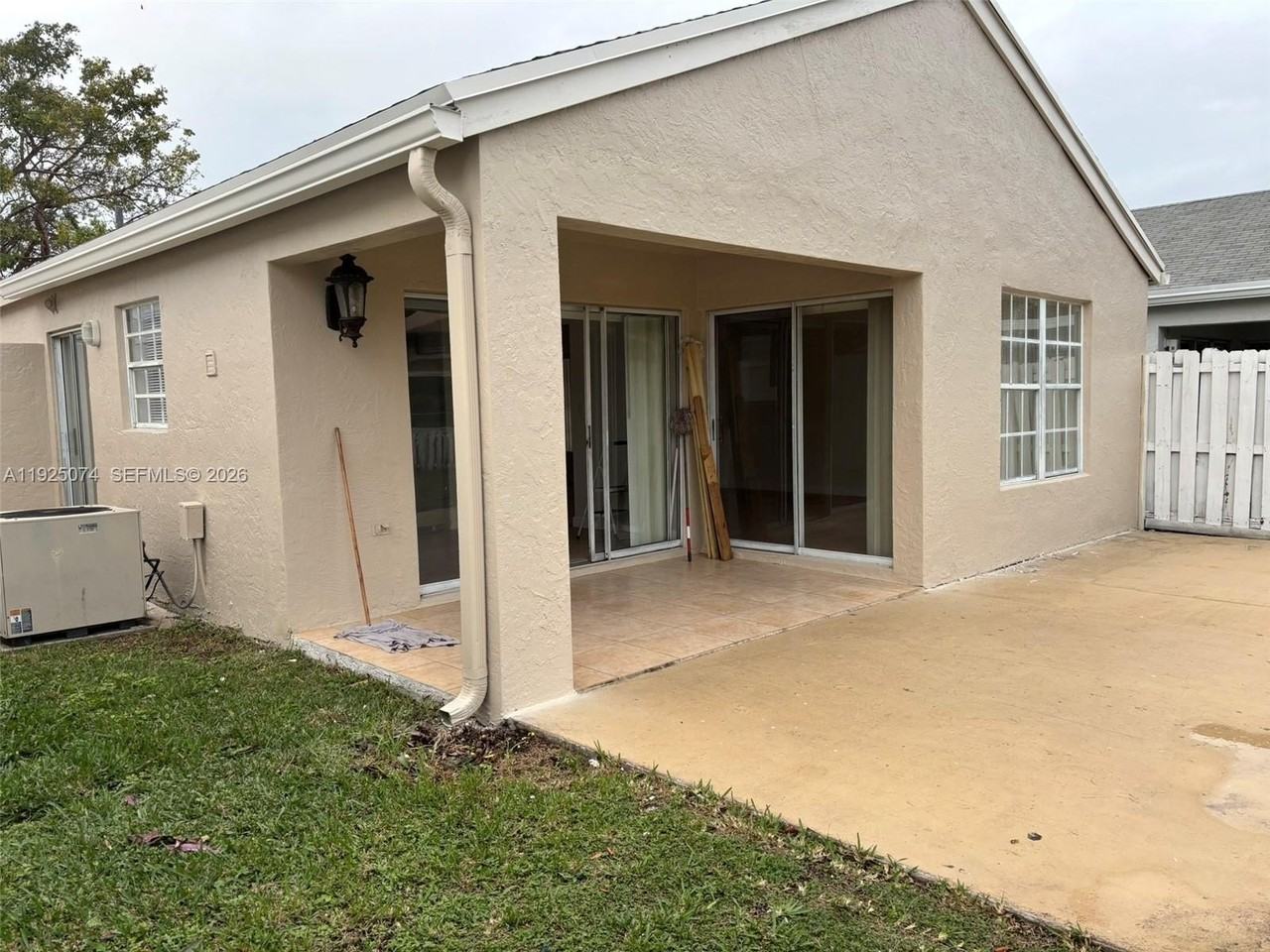 7331 Sw 149th Ct - Photo 4 of 25