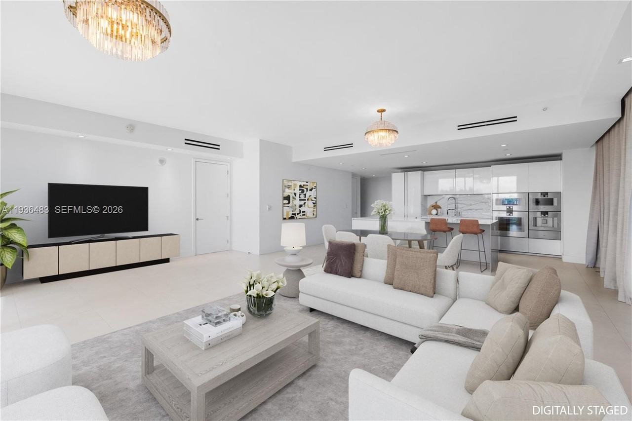 10201 Collins Ave #311 - Photo 4 of 17