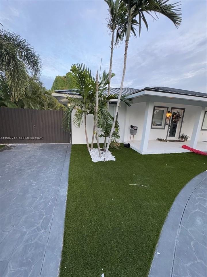 4171 Sw 99th Ct #SIDE - Photo 4 of 18