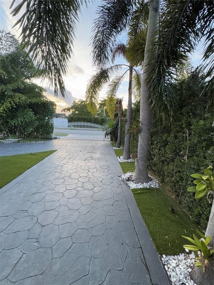 4171 Sw 99th Ct #SIDE - Photo 5 of 18