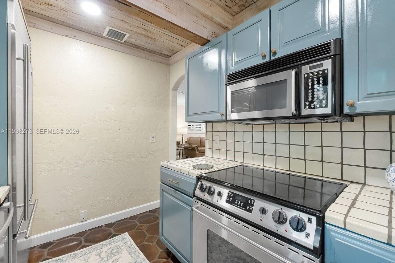 226 Chilean Ave #1-2 - Photo 7 of 36