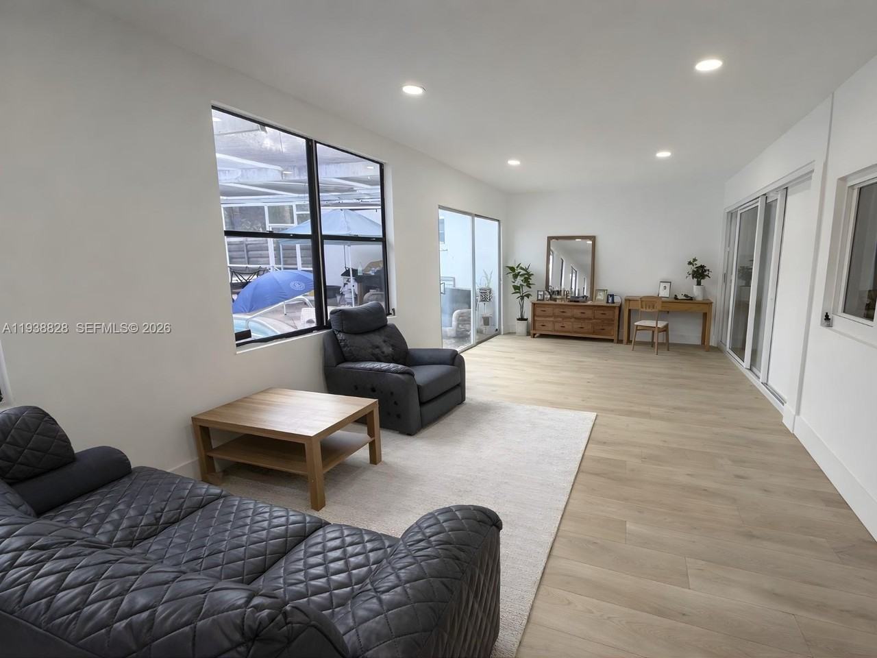 5416 Jefferson St - Photo 2 of 8