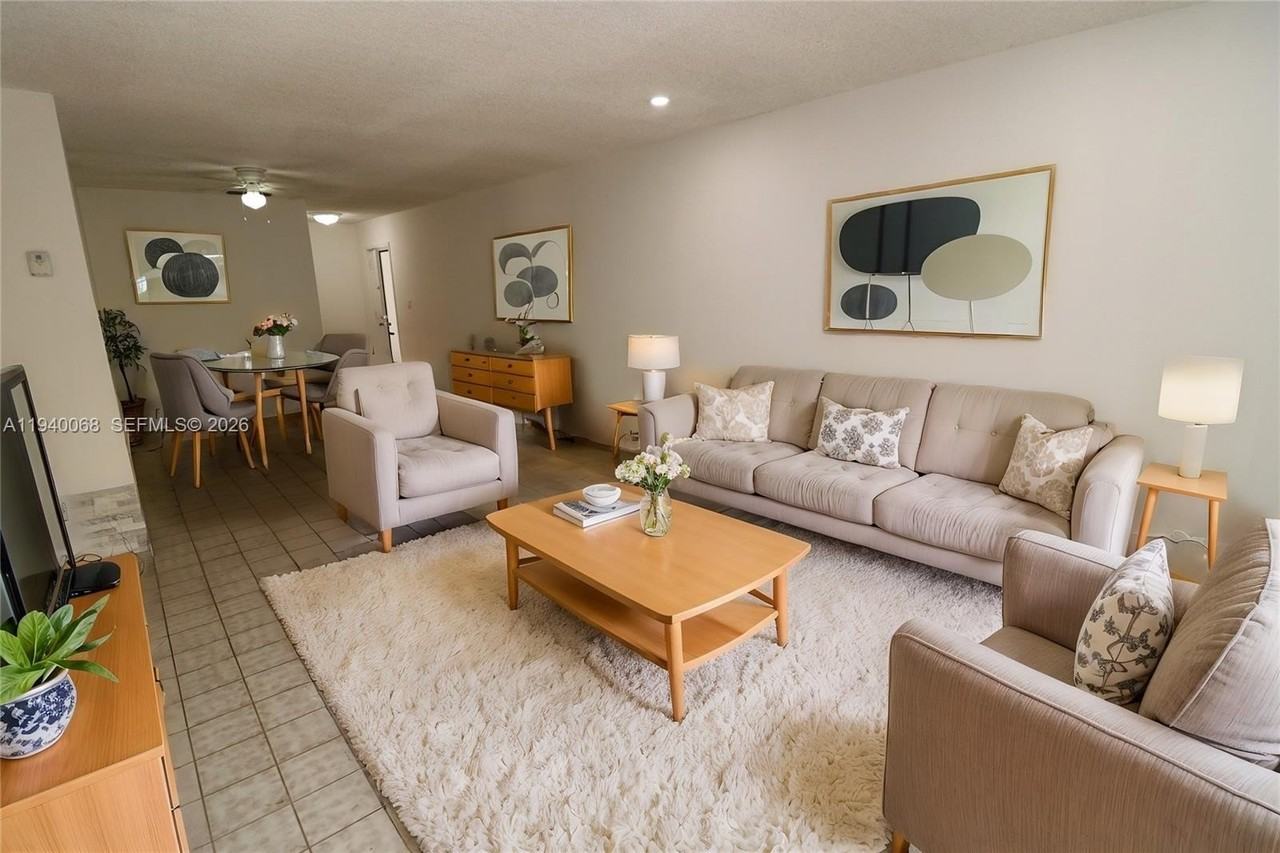 1348 Sw 2nd St #8 - Photo 3 of 37