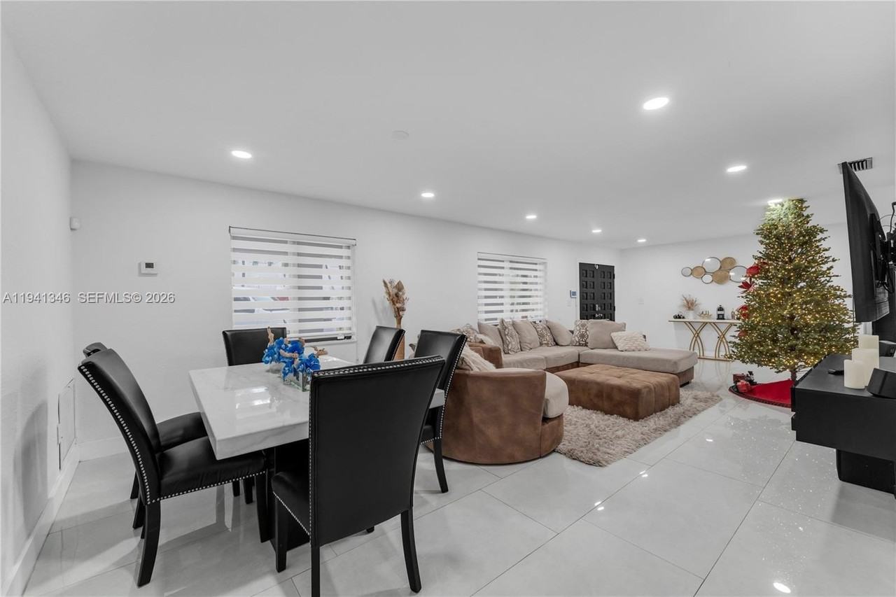 551 Sw 127th Ave #551 - Photo 6 of 37