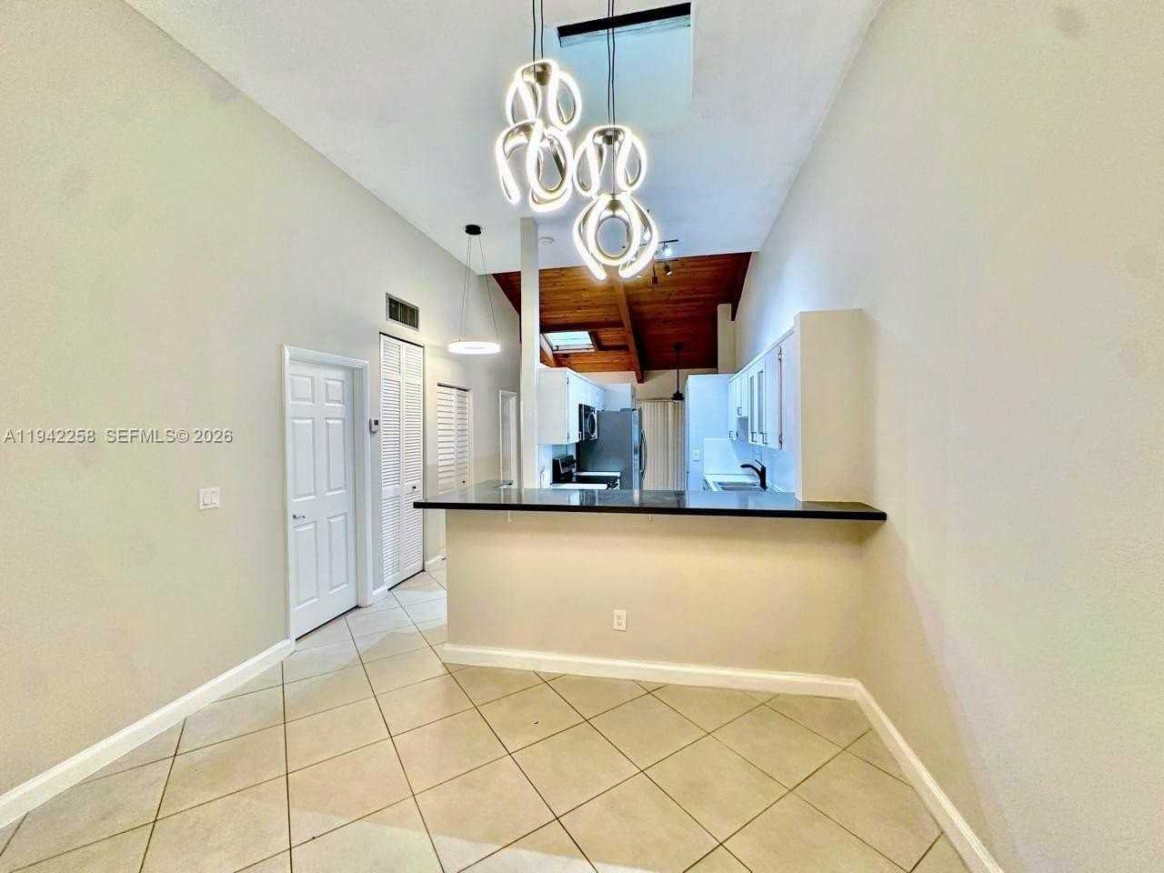 2753 S Parkview Dr - Photo 7 of 18