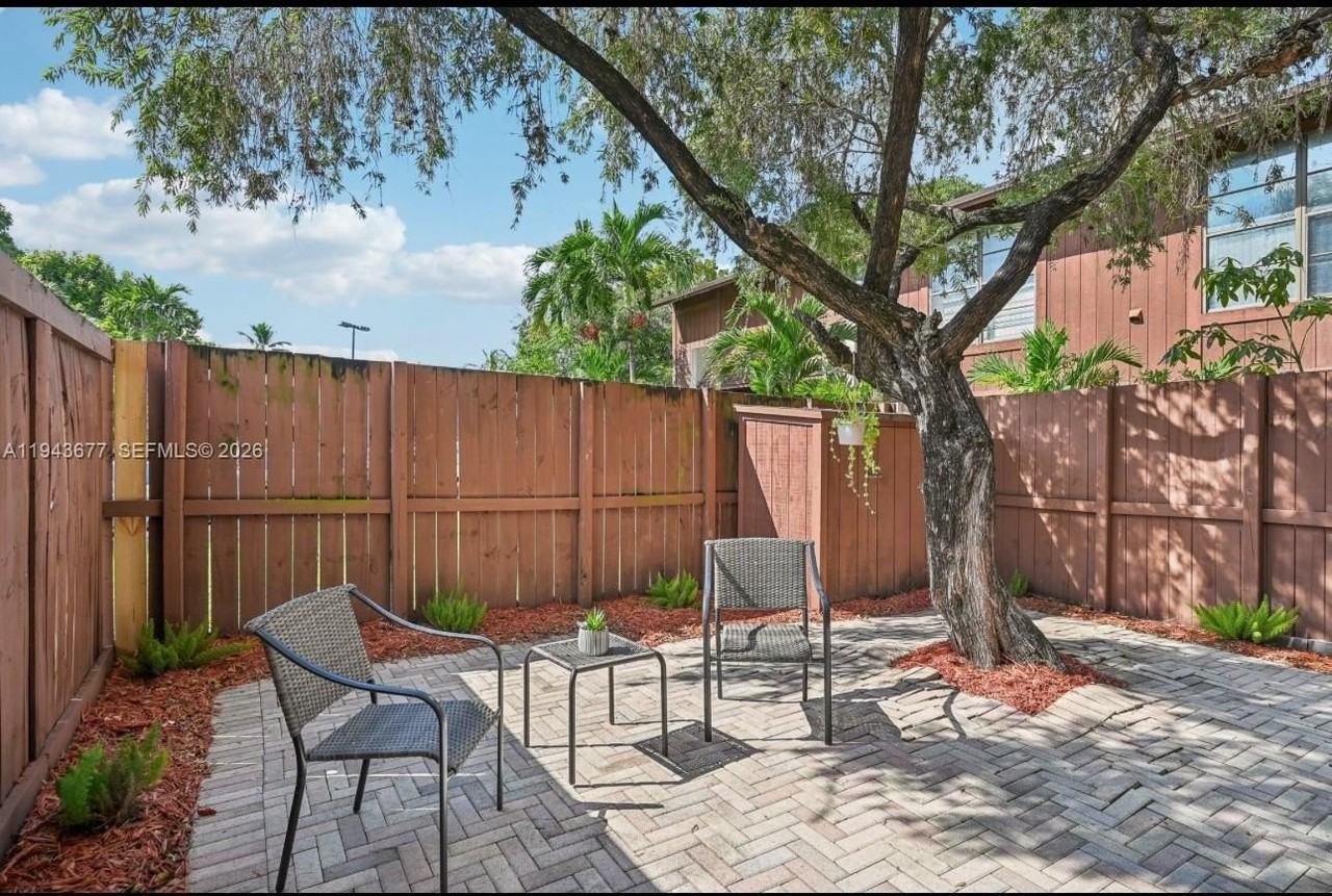 7024 Sw 114th Pl #B52 - Photo 4 of 43