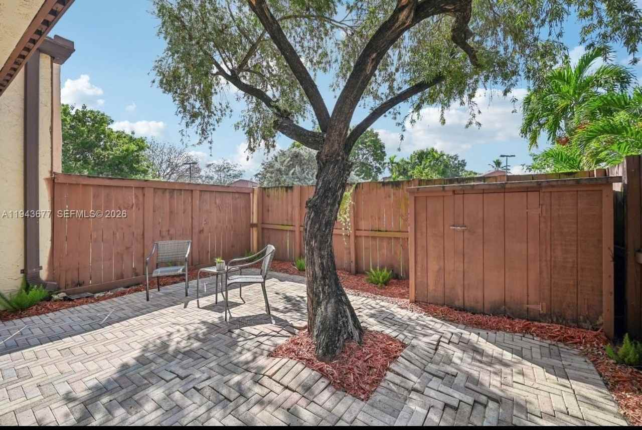 7024 Sw 114th Pl #B52 - Photo 5 of 43