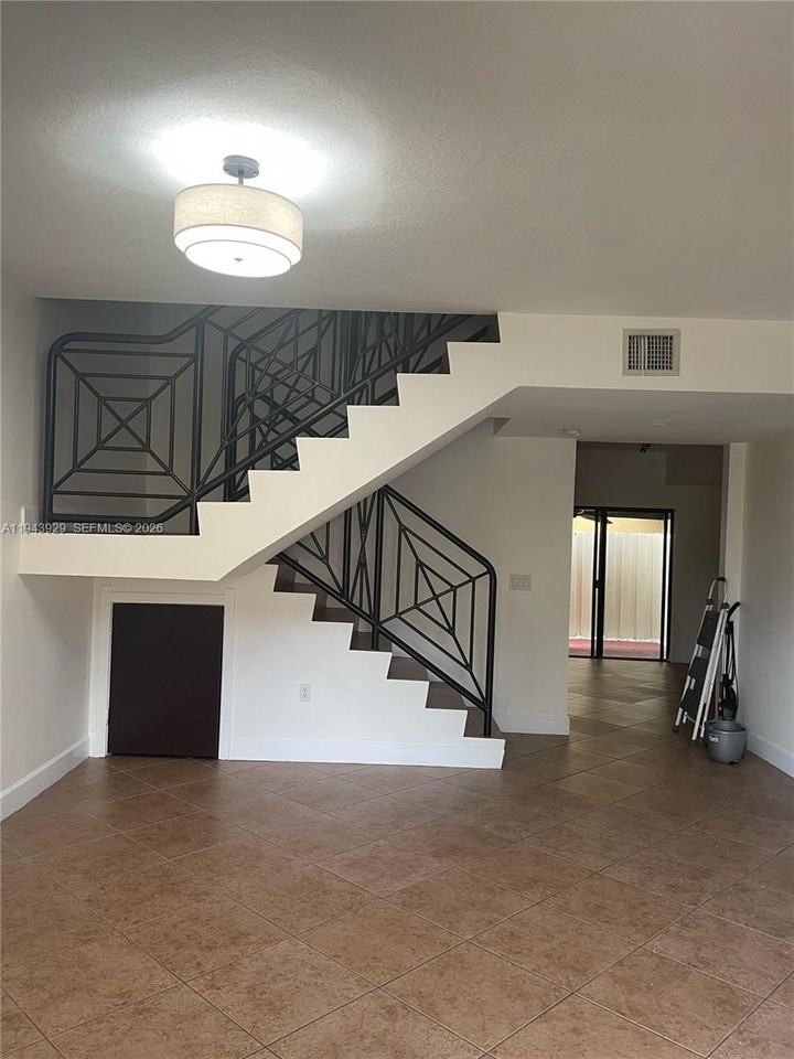 11115 W Okeechobee Rd #154 - Photo 5 of 30